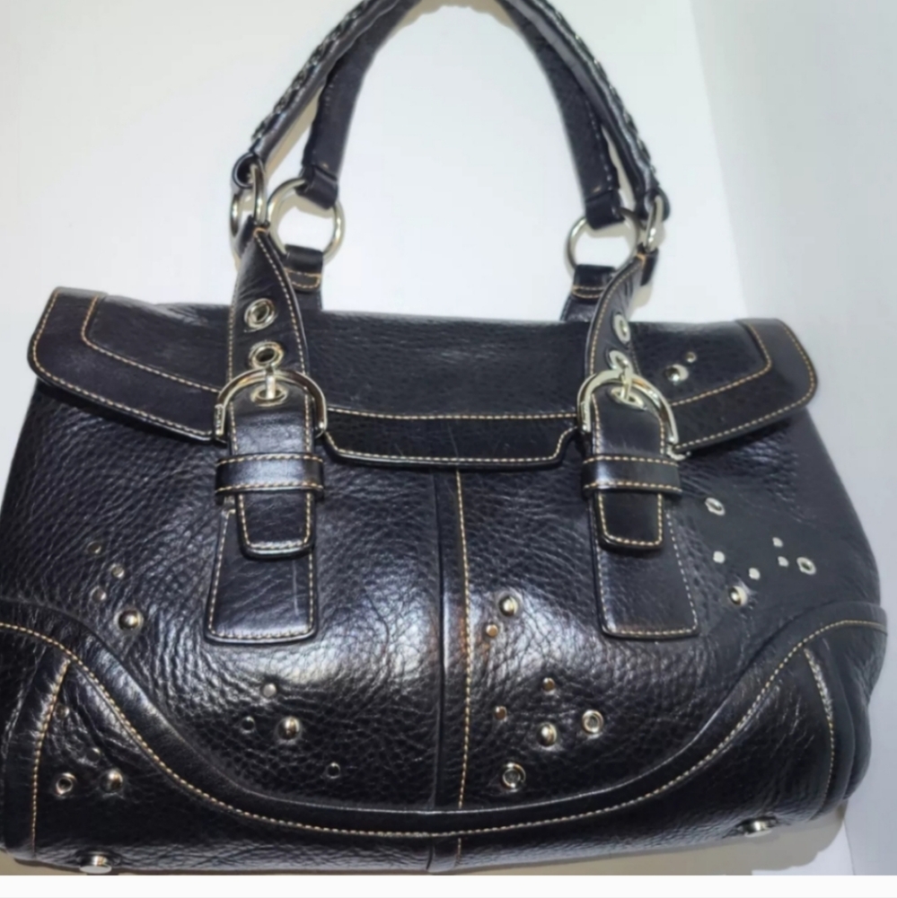 Coach Vintage Limited Edition Studded Beautiful Purse 10x15